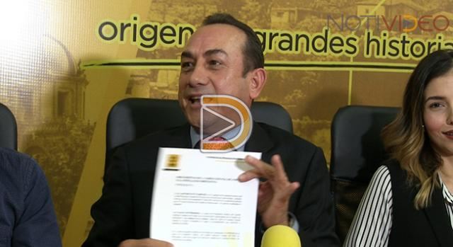 Renuncia dirigente del PRD