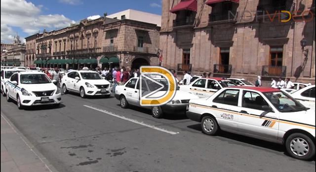 Transportistas de Michoacán en contra de Uber y verificación vehicular