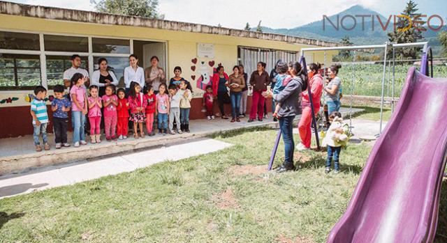 Continúa DIF Morelia con entrega de juegos infantiles en comunidades