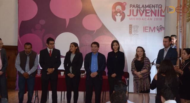 Eligen Mesa Directiva del 6to. Parlamento Juvenil