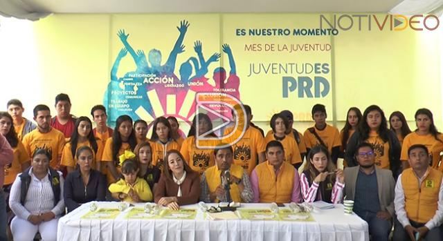 Becas federales a jóvenes buscan ponerlos de rodillas: PRD