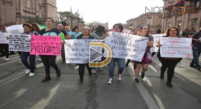 Periodistas marcha en apoyo a Mitzi Torres