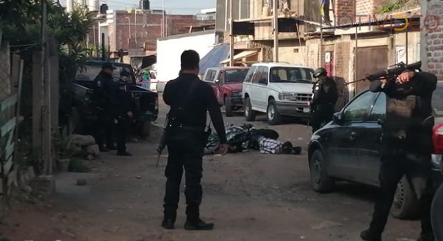 Atacan a balazos a una pareja, él murió y ella resultó herida 