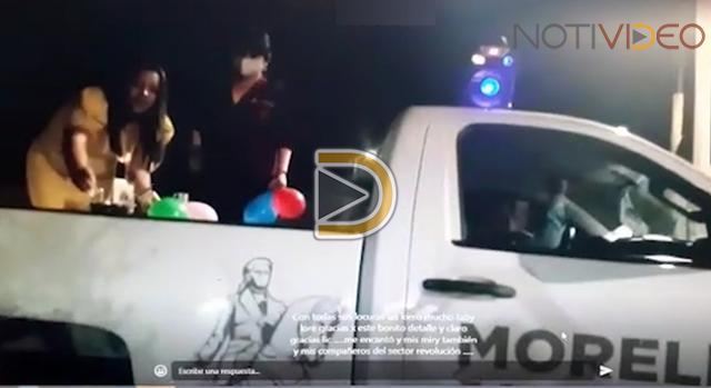 Fiesta y serenata en camioneta oficial del ayuntamiento de Morelia