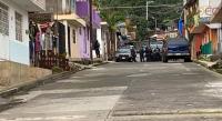 Tres muertos y una mujer lesionada deja un ataque armado en Uruapan 