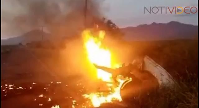 Queman camioneta de jornaleros en Apatzingán