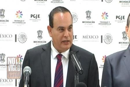 Incautan inmuebles de Servando Gómez 