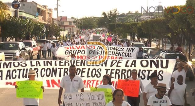 Marchan en Tepalcapetec para pedir paz 