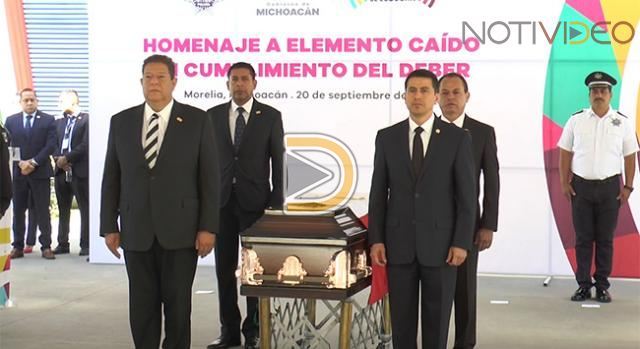Hacen homenaje a policía asesinado en Morelia