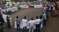 Habitantes de Los Reyes se manifiestan en  apoyo a los  habitantes  desplazados por el CJNG 
