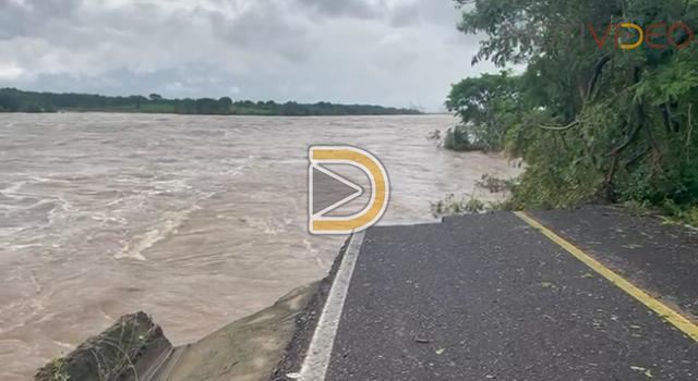 Se Desborda el Río Balsas en Michoacán 