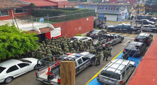 En Uruapan bloquean calles  por detención de dos personas