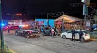 Sujetos armados atacan a los tripulantes de un racer en la avenida Solidaridad