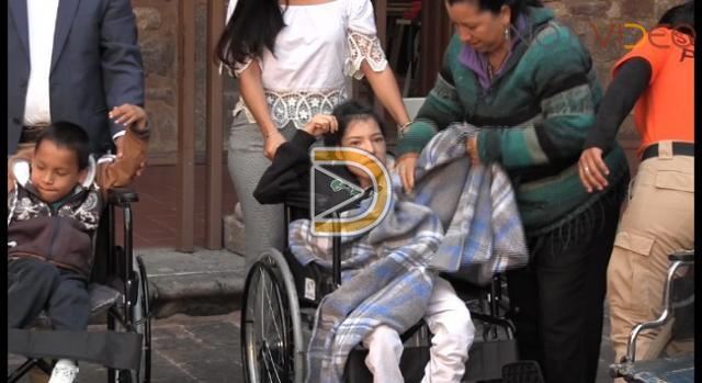 Benefician a 12 niños con sillas de ruedas