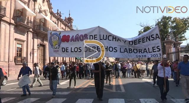 Morelia vive mega marcha de sindicatos que exige pagos