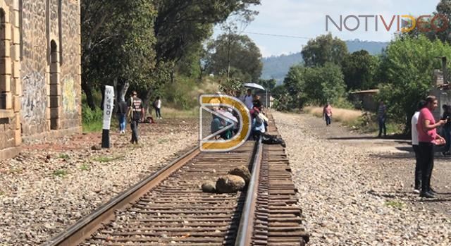 Afectados 14 trenes por bloqueo a las vías en Michoacán 