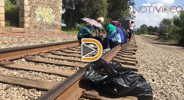 Tercer día de bloqueos en vías del tren