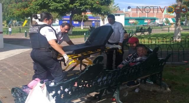  Agentes de la Policía Morelia rescatan de morir a un indigente
