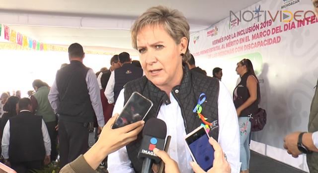 Restituyen A 24 Niños Con Sus Padres En Uruapan