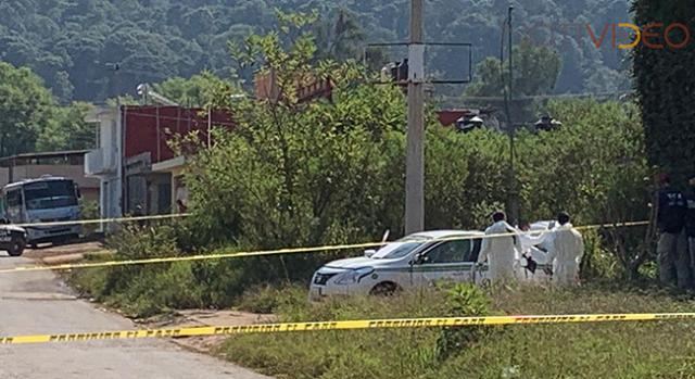 Hallan los cuerpos de hombre y mujer encajuelados en un taxi