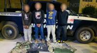 Autoridades requieren en Tarecuato a cuatro sujetos en posesión de droga y 2 uniformes tácticos 