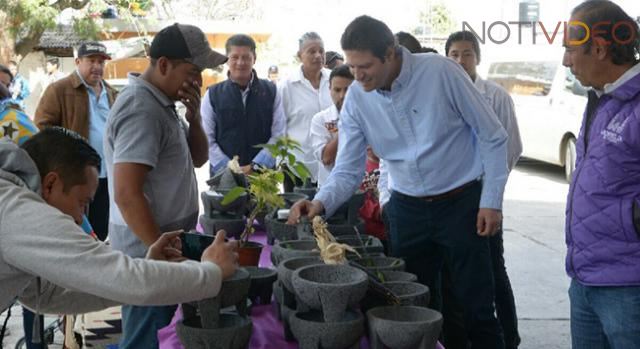 Alfonso Martínez inaugura 3er Feria del Molcajete en San Nicolás Obispo