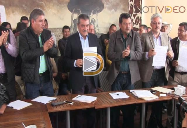 Más Renuncias al PRD por la Alianza con el PAN