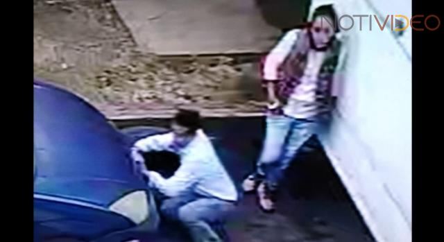 Autoridades buscan a pareja de ladrones