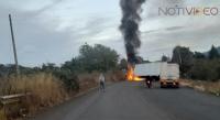 Bloquean y queman carros en Tarecuato 