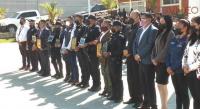 Reconocida cadena de tiendas de conveniencia reconocieron labor de policías.