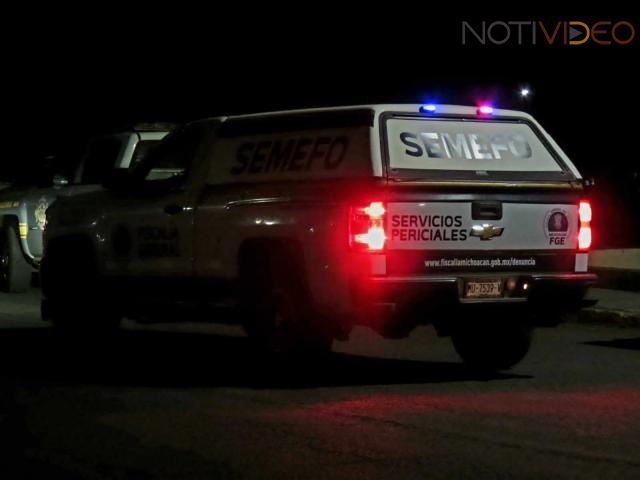 Ejecutan a dos hombres por la madruga en distintos puntos de Apatzingán.