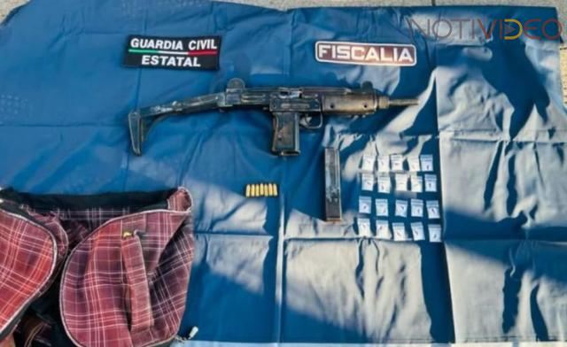 Operativo en Zamora, SSP y FGE detienen a dos personas en posesión de un arma de fuego y droga