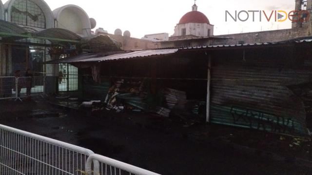 Realiza Fiscalía General actuaciones por incendio en el mercado San Juan
