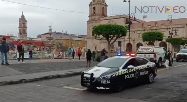 Adulto mayor muere en la Plaza San Francisco, en el centro de Morelia 