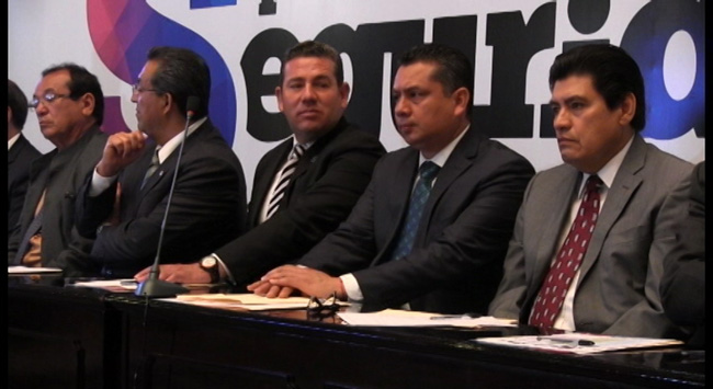 SSP capacita contra los feminicidios; diputados exigen que no sea medida para cumplir requisito‏